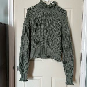 HM chunky green sweater